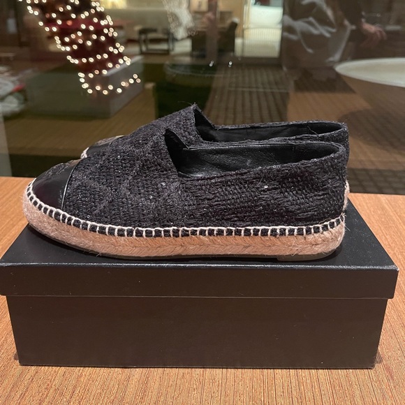 RARE CHANEL Black Tweed Espadrilles with Leather Toe (BRAND NEW, IN BOX) - Picture 2 of 4